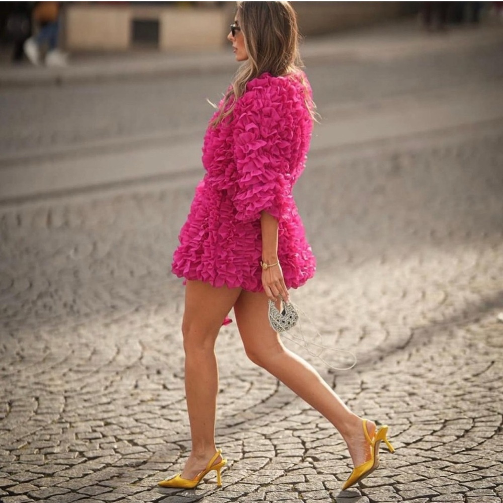 ZARA LIMITED EDITION FUCHSIA RUFFLE COAT KNIT DRESS - Picture 9 of 15